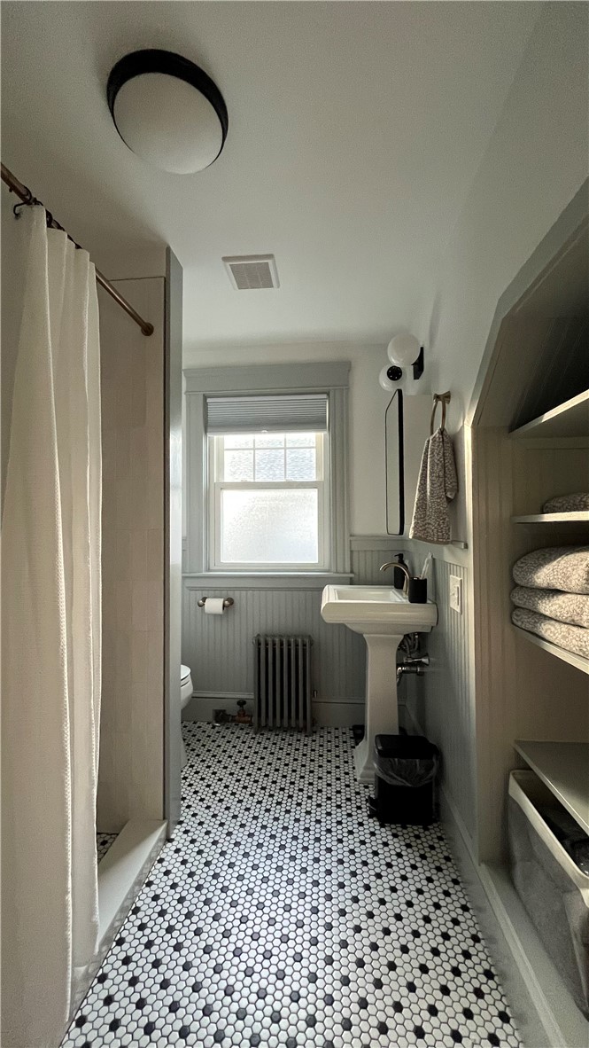 25 View Street Providence, RI 02908 - Photo 24 of 48 2ND FL BATH