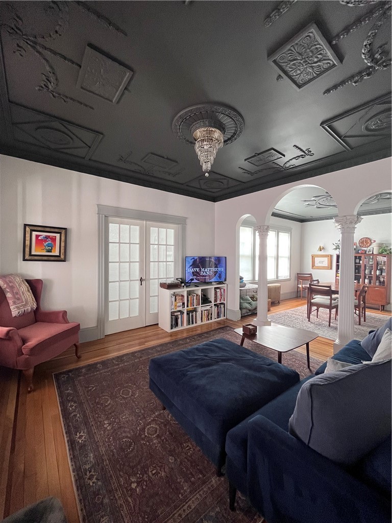 25 View Street Providence, RI 02908 - Photo 5 of 48 LIVING ROOM FIRST FL