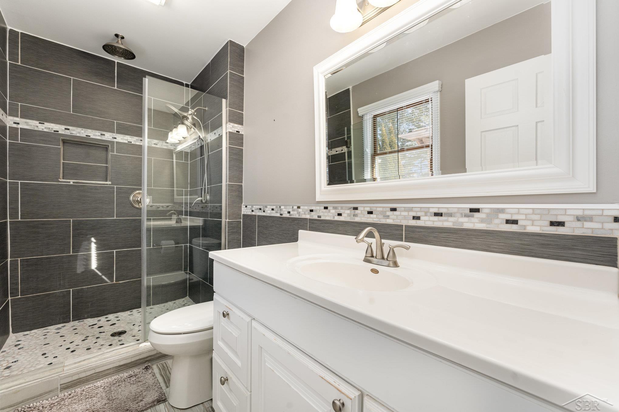 4699 North River Road Freeland, MI 48623 - Photo 17 of 30 Gallery Image 17