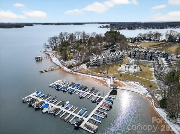 $449,000 | 2121 Regatta Lane, Unit 201, Denver, NC 28037