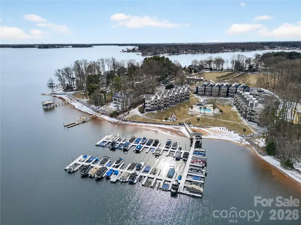 $449,000 | 2121 Regatta Lane, Unit 201, Denver, NC 28037