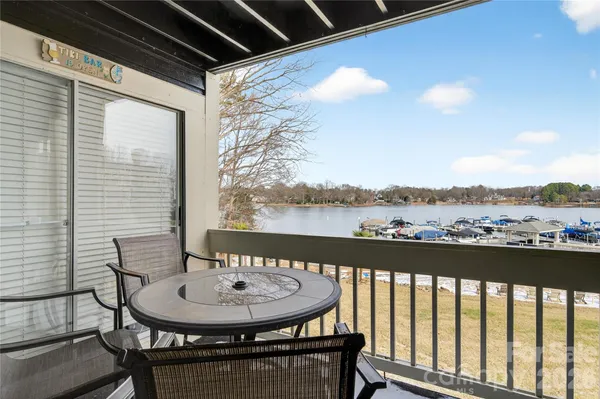 $449,000 | 2121 Regatta Lane, Unit 201, Denver, NC 28037