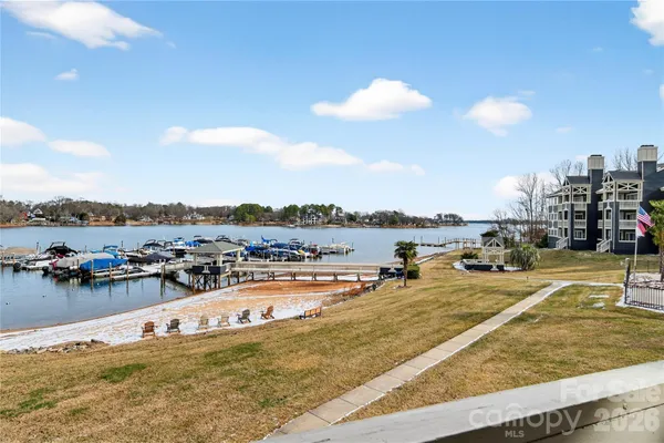 $449,000 | 2121 Regatta Lane, Unit 201, Denver, NC 28037