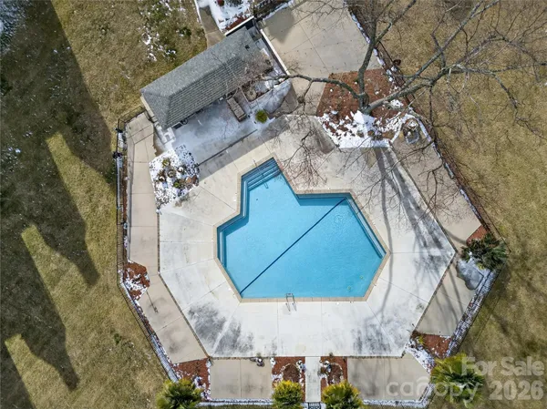 $449,000 | 2121 Regatta Lane, Unit 201, Denver, NC 28037