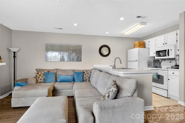 $449,000 | 2121 Regatta Lane, Unit 201, Denver, NC 28037