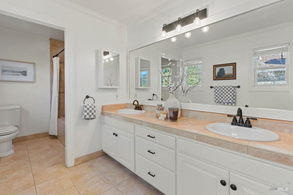 24 Arroyo Lane Novato, CA 94947 - Photo 11 of 37