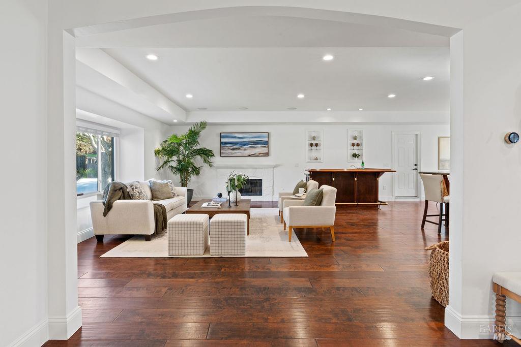 24 Arroyo Lane Novato, CA 94947 - Photo 4 of 37