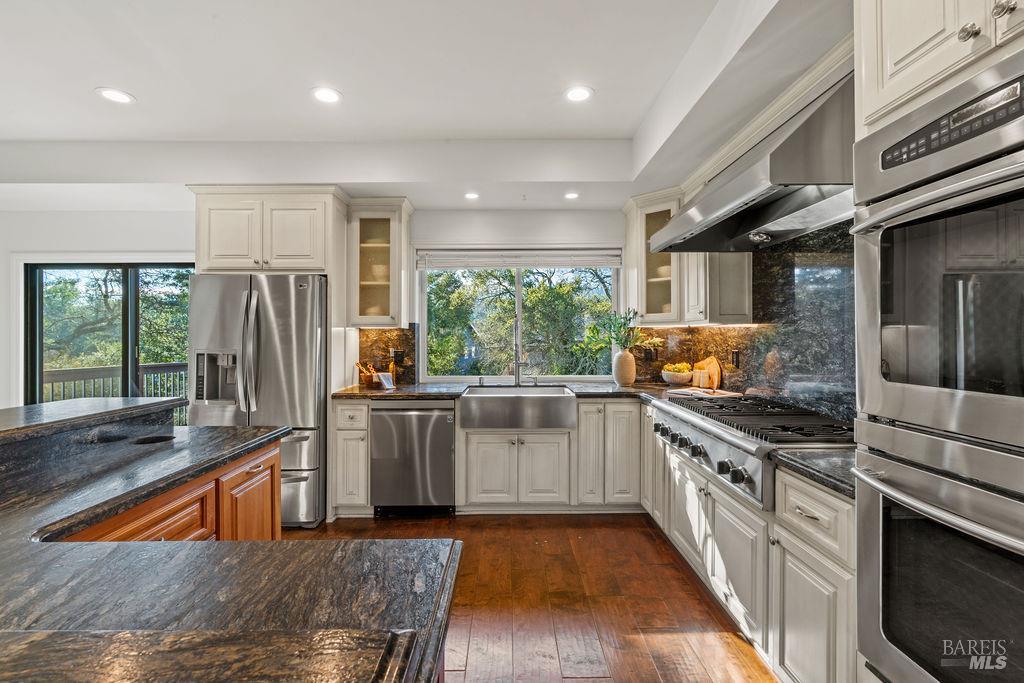 24 Arroyo Lane Novato, CA 94947 - Photo 6 of 37