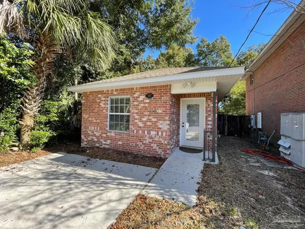 $1,520 | 1116 North 7th Avenue, Pensacola, FL 32503