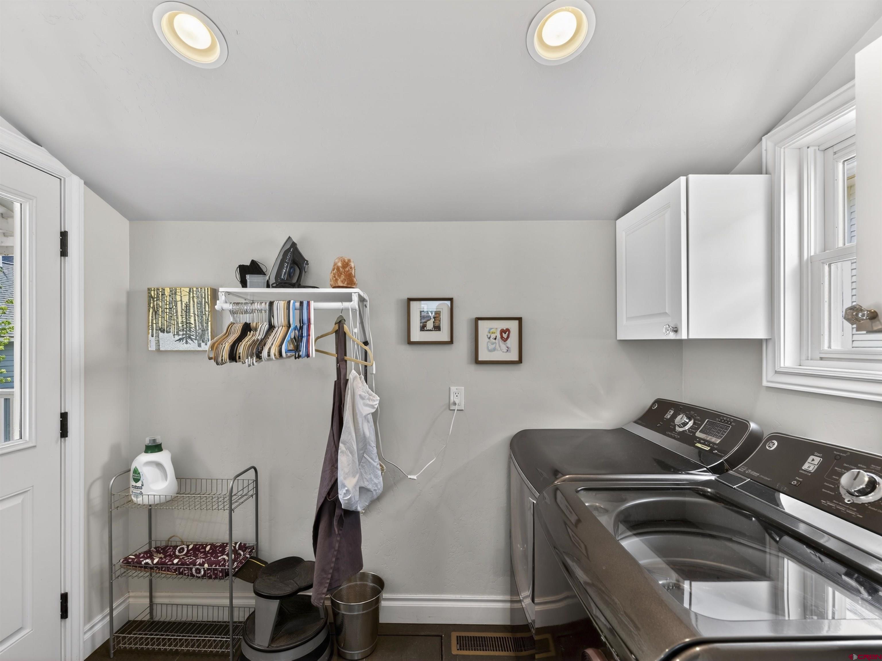655 East 3rd Avenue Durango, CO 81301 - Photo 17 of 38 a room with a window and white walls