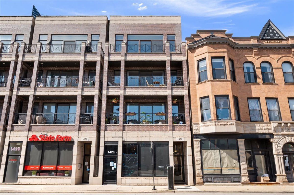 1426 West Irving Park Road, Unit 3 Chicago, IL 60613 - Photo 2 of 22 Gallery Image 2