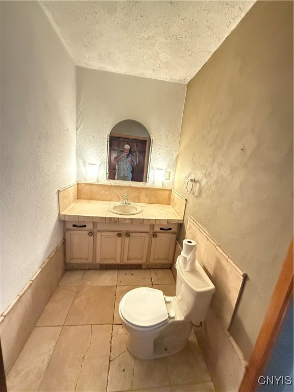 4518 Hall Road, Unit 20 Scriba, NY 13126 - Photo 8 of 19 Full Bath Main House