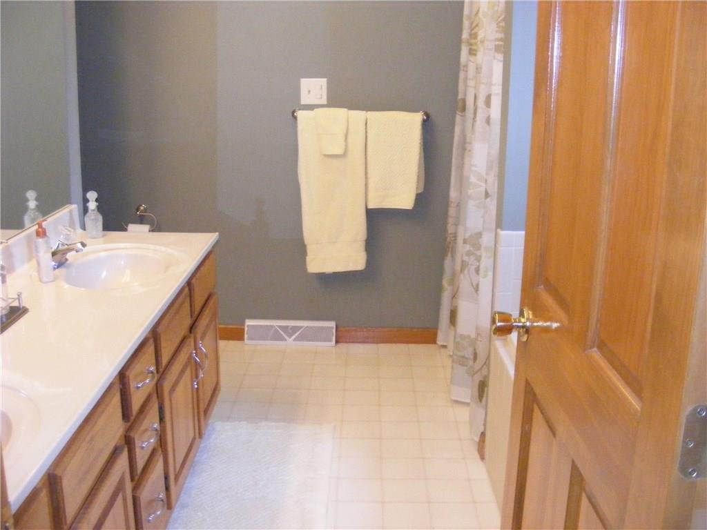 304 Kozy Corner Road Valencia, PA 16059 - Photo 12 of 23 Master Bathroom with Double Bowl Sink, Jet Spray Tub, Shower