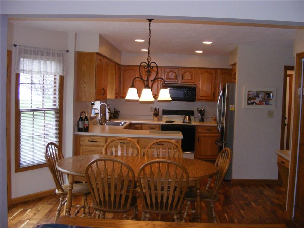 304 Kozy Corner Road Valencia, PA 16059 - Photo 7 of 23 View of Beautiful Hickory Floors