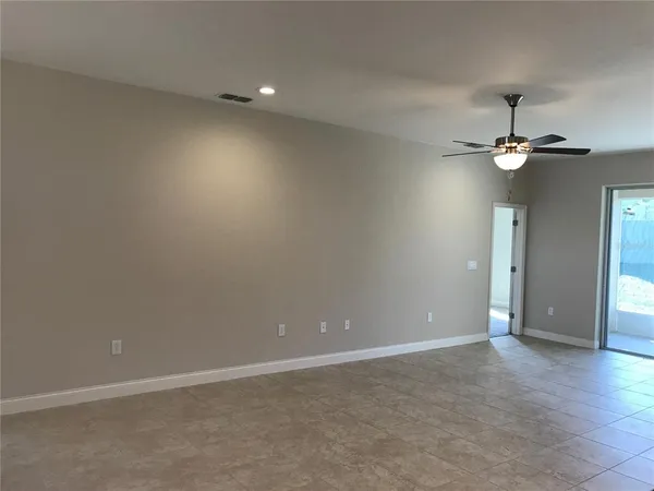 $2,895 | 3338 Pearly Drive, Lakeland, FL 33812