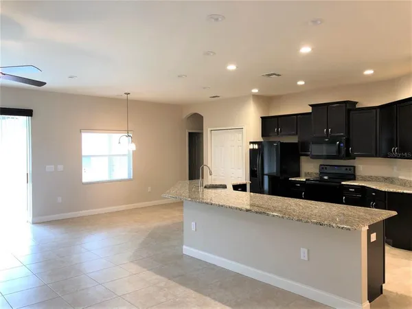 $2,895 | 3338 Pearly Drive, Lakeland, FL 33812