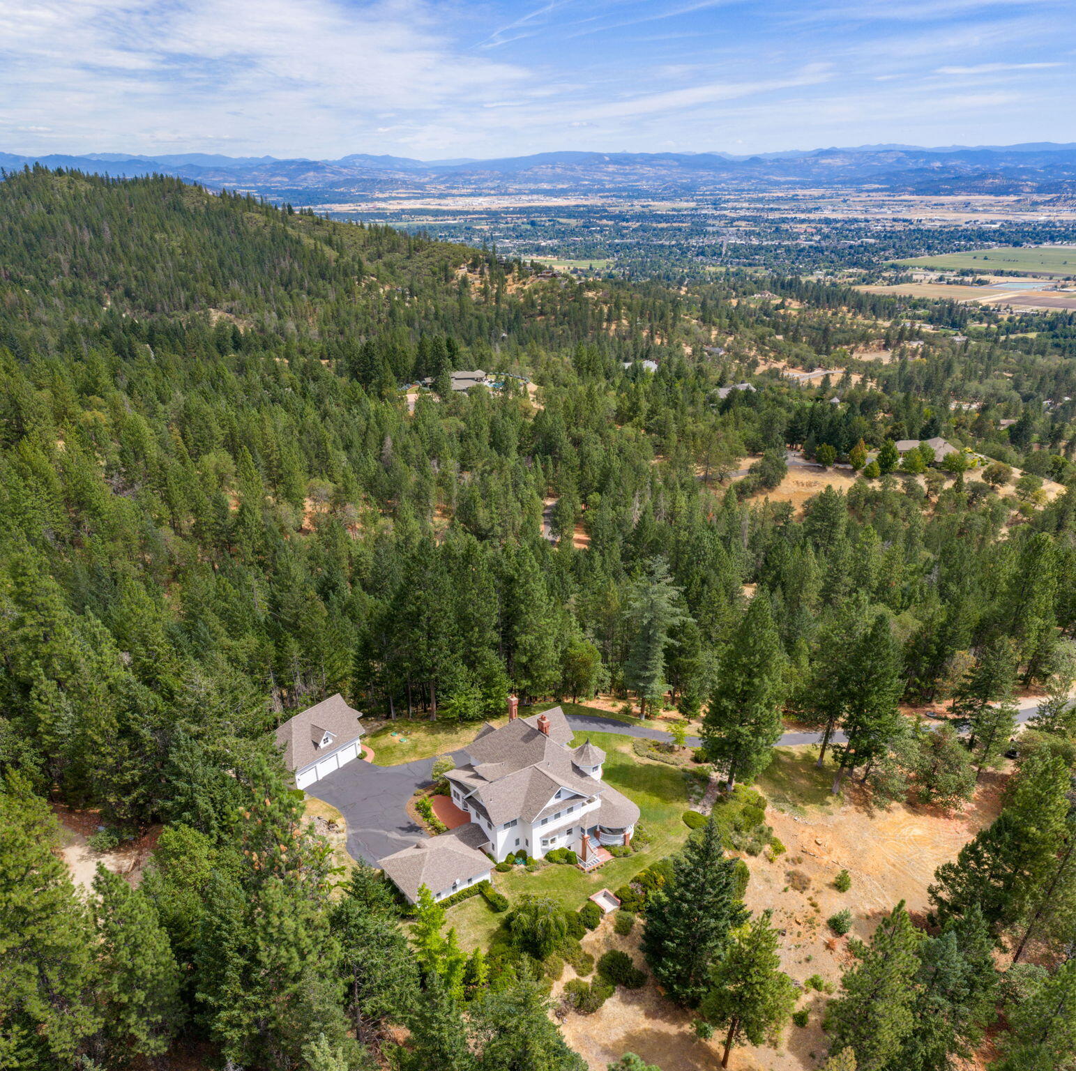 2405 Johns Peak Road Central Point, OR 97502 - Photo 101 of 112 ApxJP00009