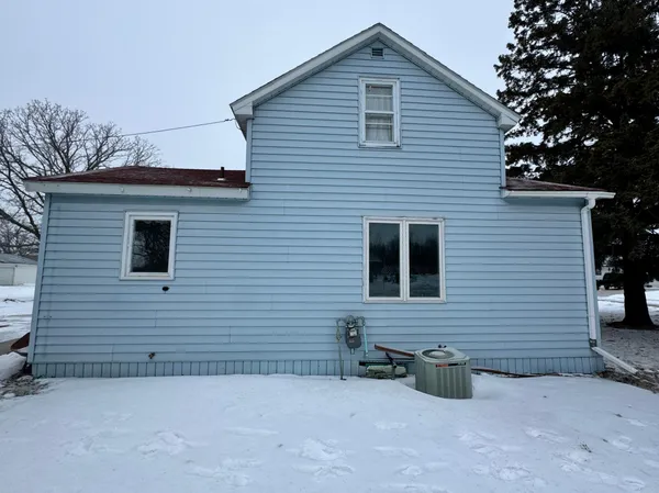 $109,900 | 810 2nd Street Northeast, Roseau, MN 56751