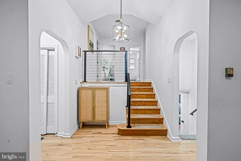 $799,900 | 601 Stratford Drive, Moorestown, NJ 08057