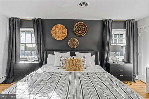 $799,900 | 601 Stratford Drive, Moorestown, NJ 08057