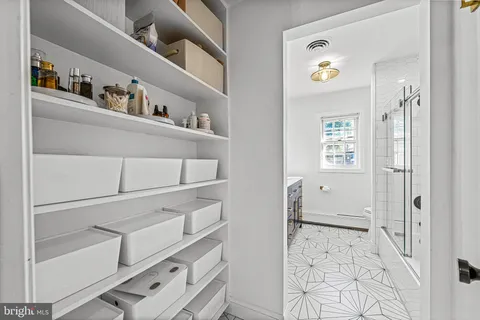 $799,900 | 601 Stratford Drive, Moorestown, NJ 08057