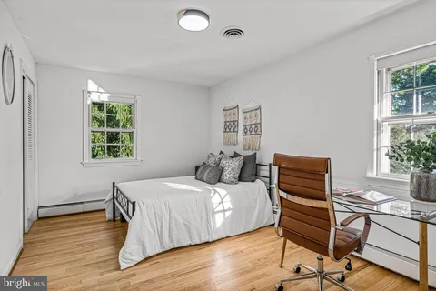 $799,900 | 601 Stratford Drive, Moorestown, NJ 08057