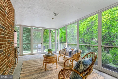 $799,900 | 601 Stratford Drive, Moorestown, NJ 08057