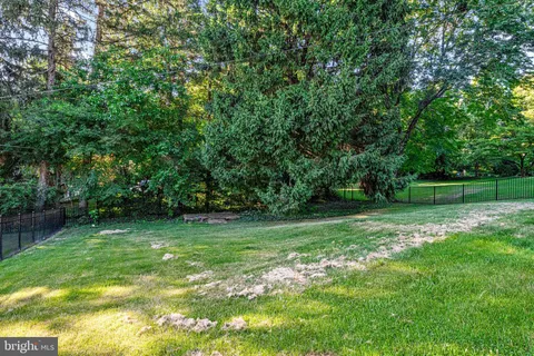 $799,900 | 601 Stratford Drive, Moorestown, NJ 08057