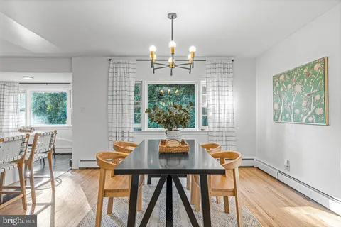 $799,900 | 601 Stratford Drive, Moorestown, NJ 08057