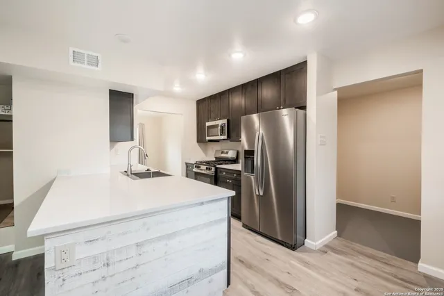 $1,650 | 127 Dartmoor Street, San Antonio, TX 78227