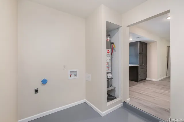 $1,650 | 127 Dartmoor Street, San Antonio, TX 78227