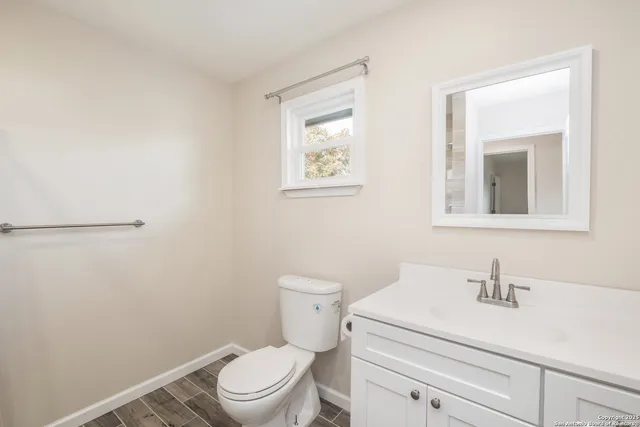 $1,650 | 127 Dartmoor Street, San Antonio, TX 78227