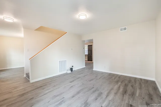 $1,650 | 127 Dartmoor Street, San Antonio, TX 78227