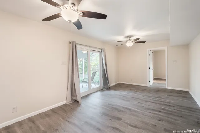 $1,650 | 127 Dartmoor Street, San Antonio, TX 78227