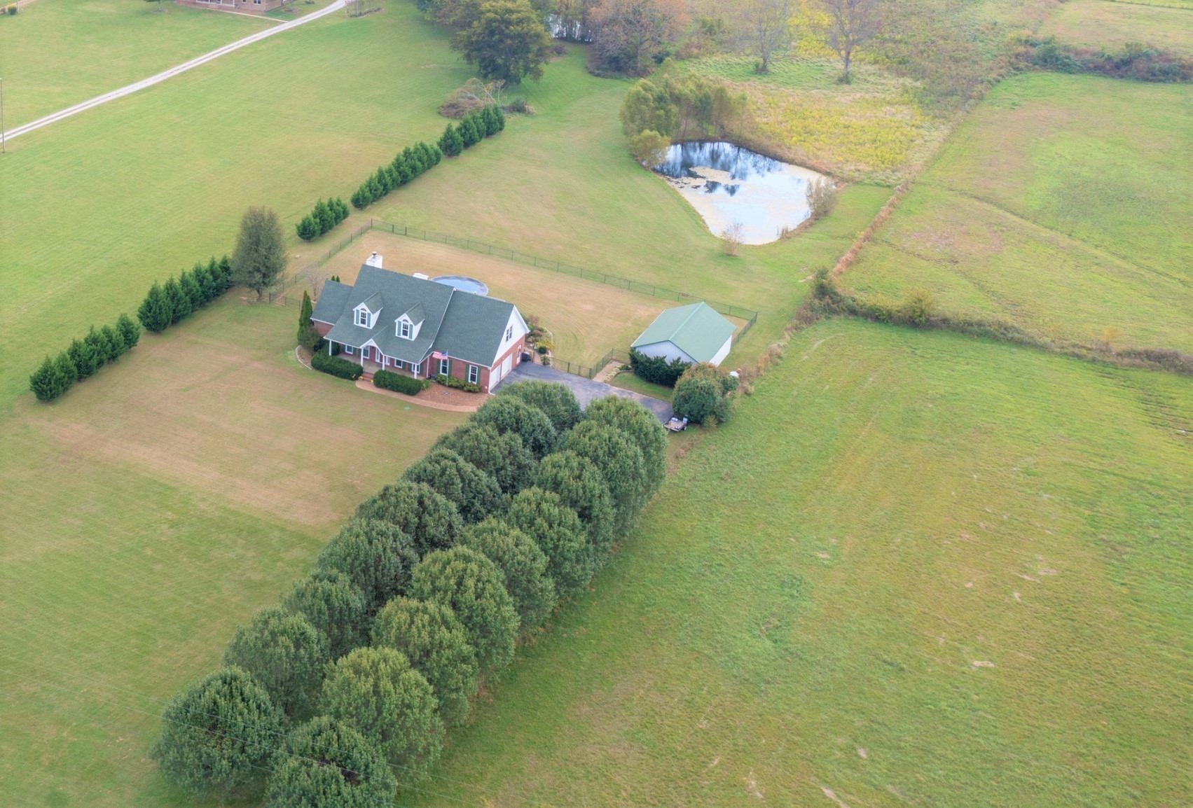 1287 Hardison Road Columbia, TN 38401 - Photo 7 of 55 Gallery Image 7