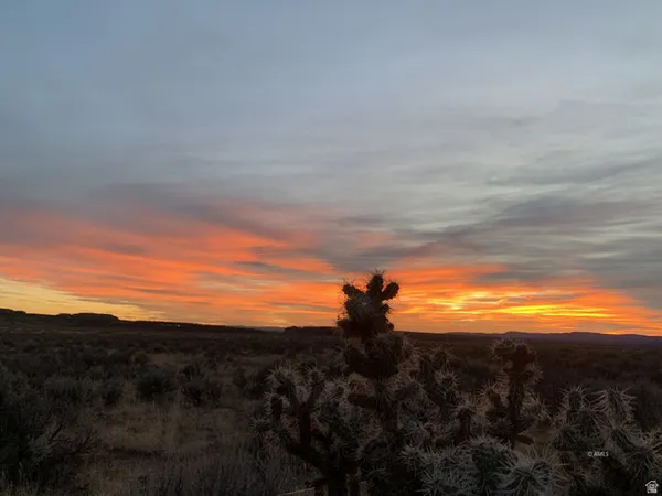 $290,000 | 11 Crimson Road East, Unit 11, Kanab, UT 84741