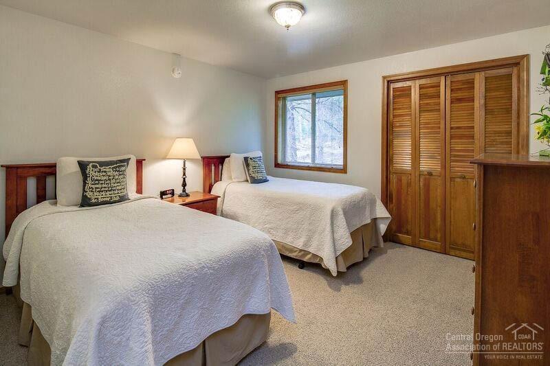 57712 Filbert Lane Sunriver, OR 97707 - Photo 15 of 25 Additional Photo