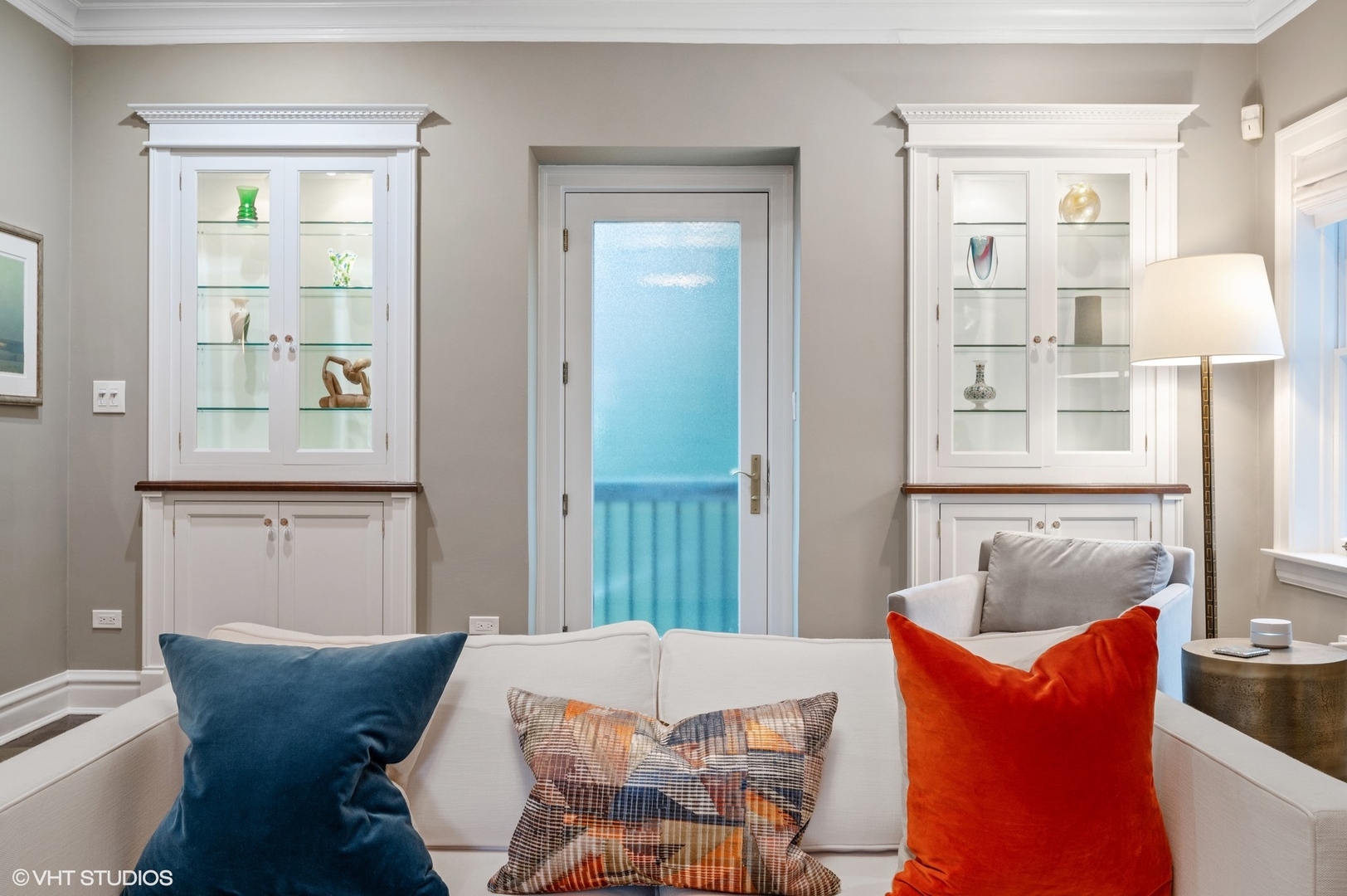 1002 Monroe Avenue River Forest, IL 60305 - Photo 5 of 31 a bed room with a bed and a window