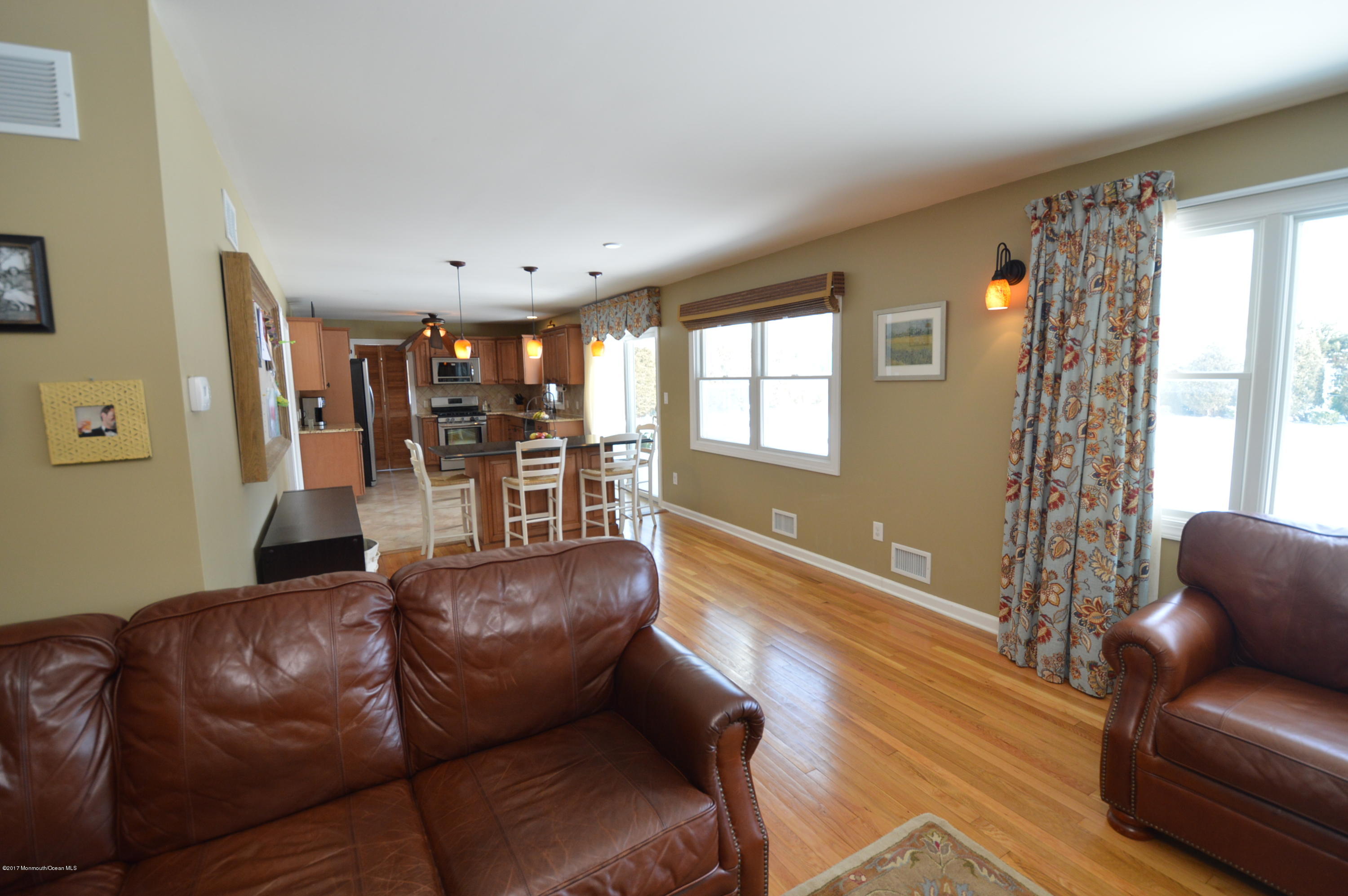 58 Bar Harbor Road South Freehold, NJ 07728 - Photo 7 of 33 DSC_0008