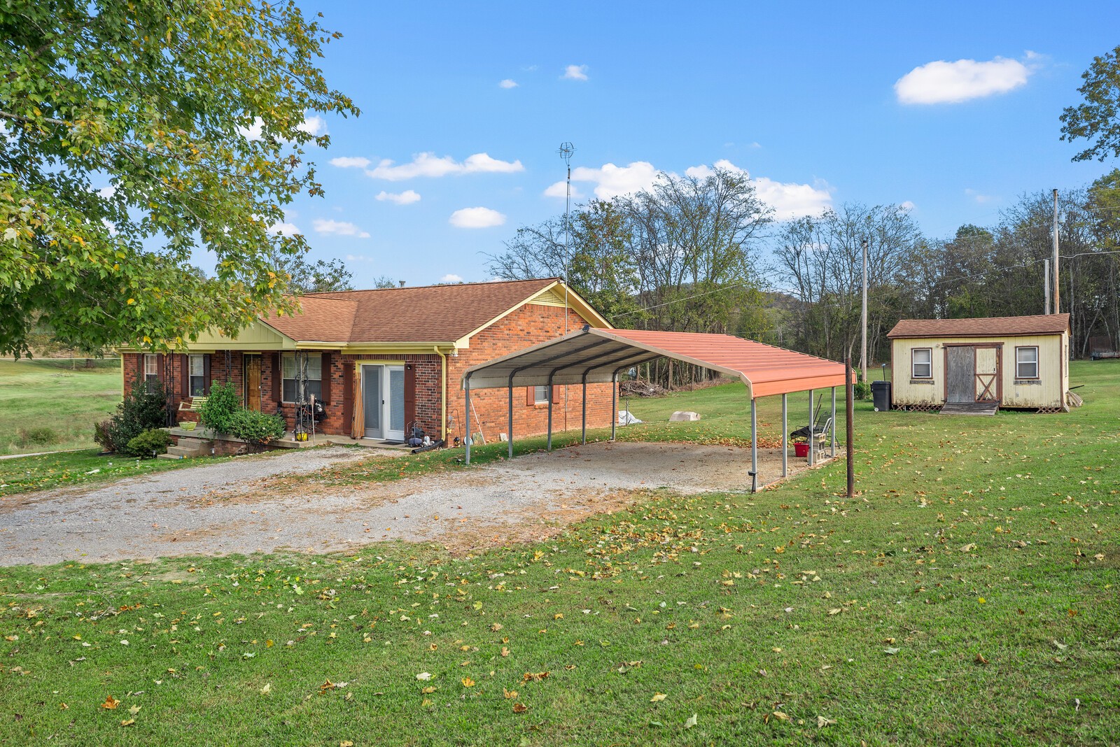 210 Crenshaw Road Hartsville, TN 37074 - Photo 2 of 36