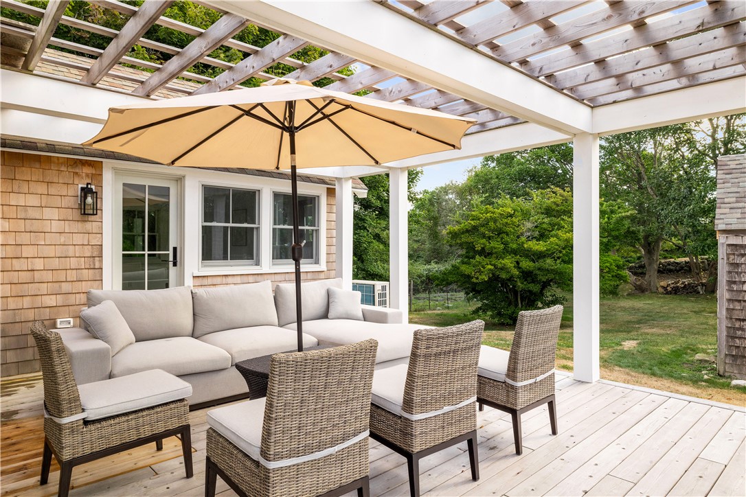 804 Mohegan Trail Block Island, RI 02807 - Photo 23 of 49