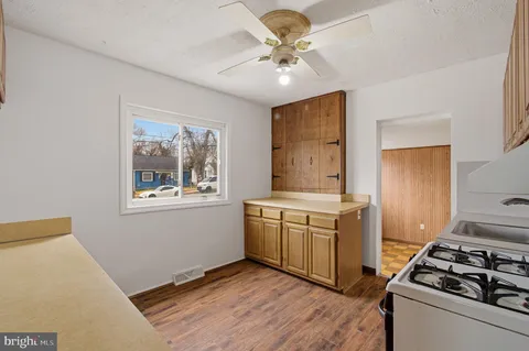 $344,900 | 7726 Emerson Road, Hyattsville, MD 20784