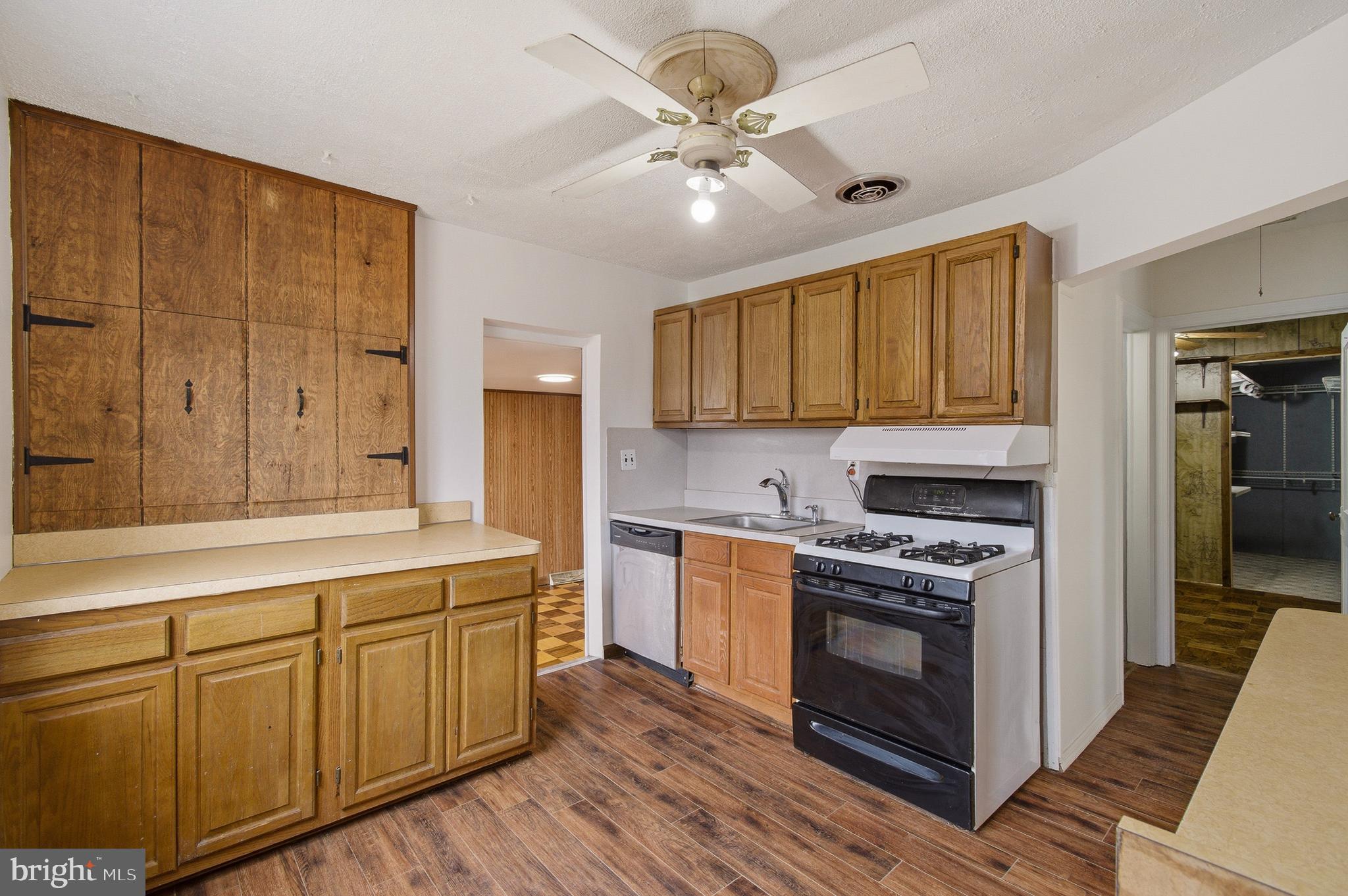 7726 Emerson Road Hyattsville, MD 20784 - Photo 19 of 66