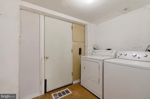 $344,900 | 7726 Emerson Road, Hyattsville, MD 20784