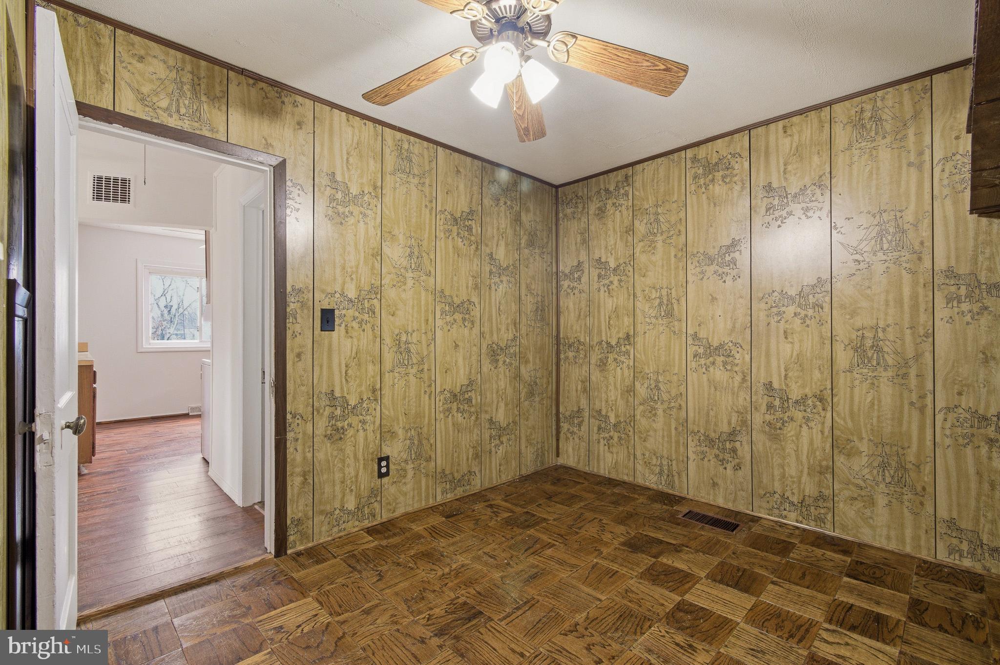 7726 Emerson Road Hyattsville, MD 20784 - Photo 35 of 66