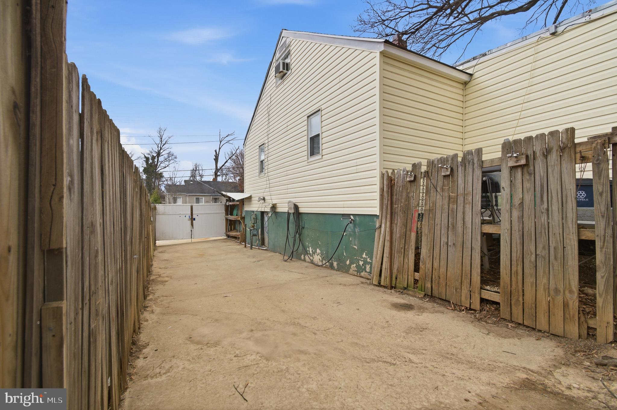 7726 Emerson Road Hyattsville, MD 20784 - Photo 51 of 66