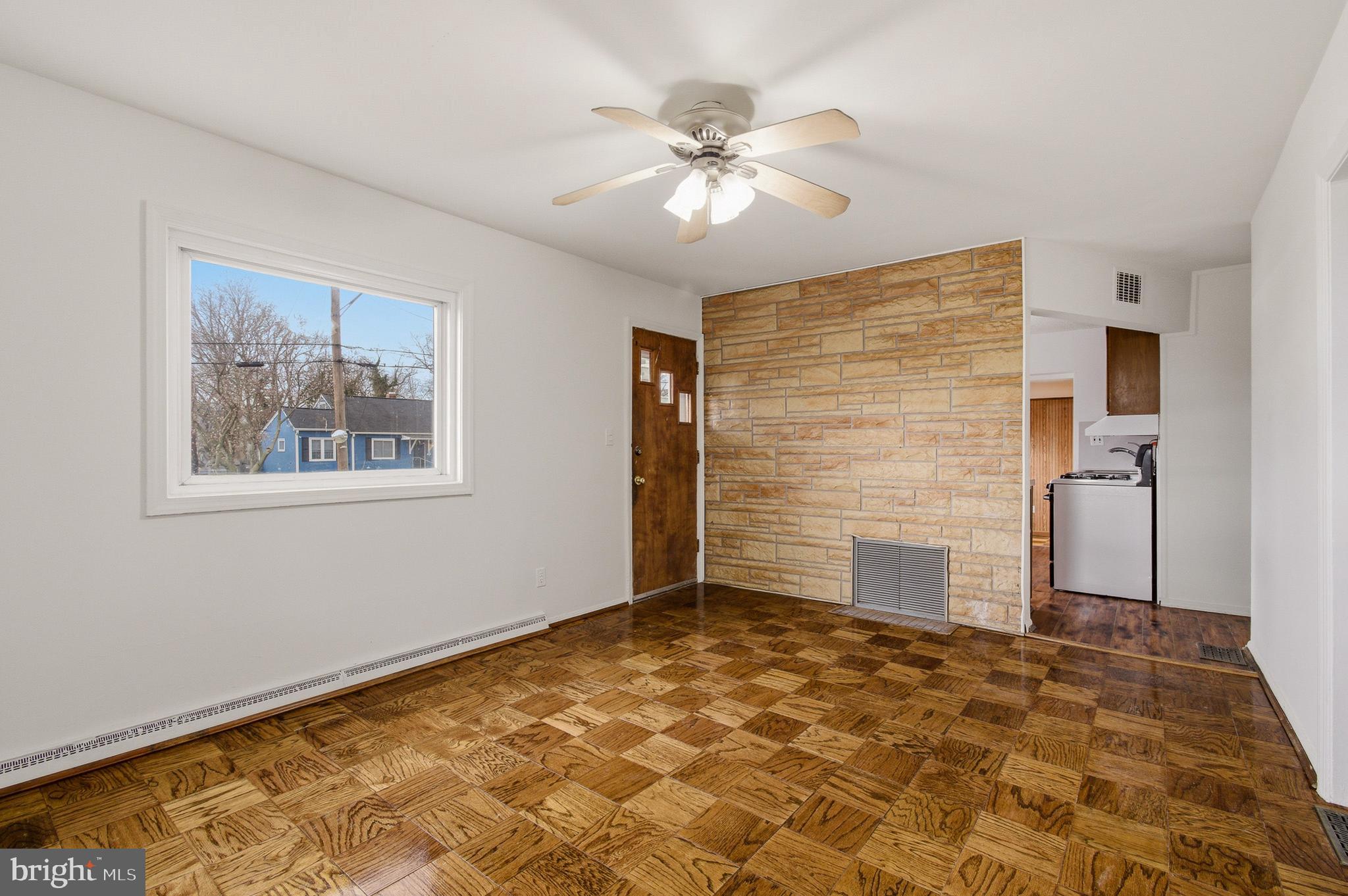 7726 Emerson Road Hyattsville, MD 20784 - Photo 8 of 66