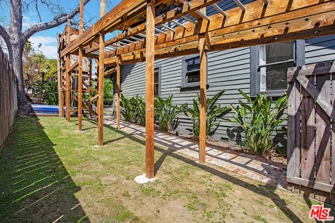 $4,795 | 1421 North Alvarado Street, Los Angeles, CA 90026