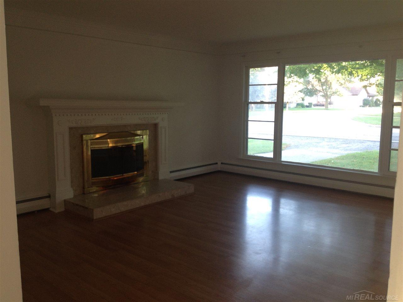 44480 Heydenreich Road Clinton Township, MI 48038 - Photo 5 of 15