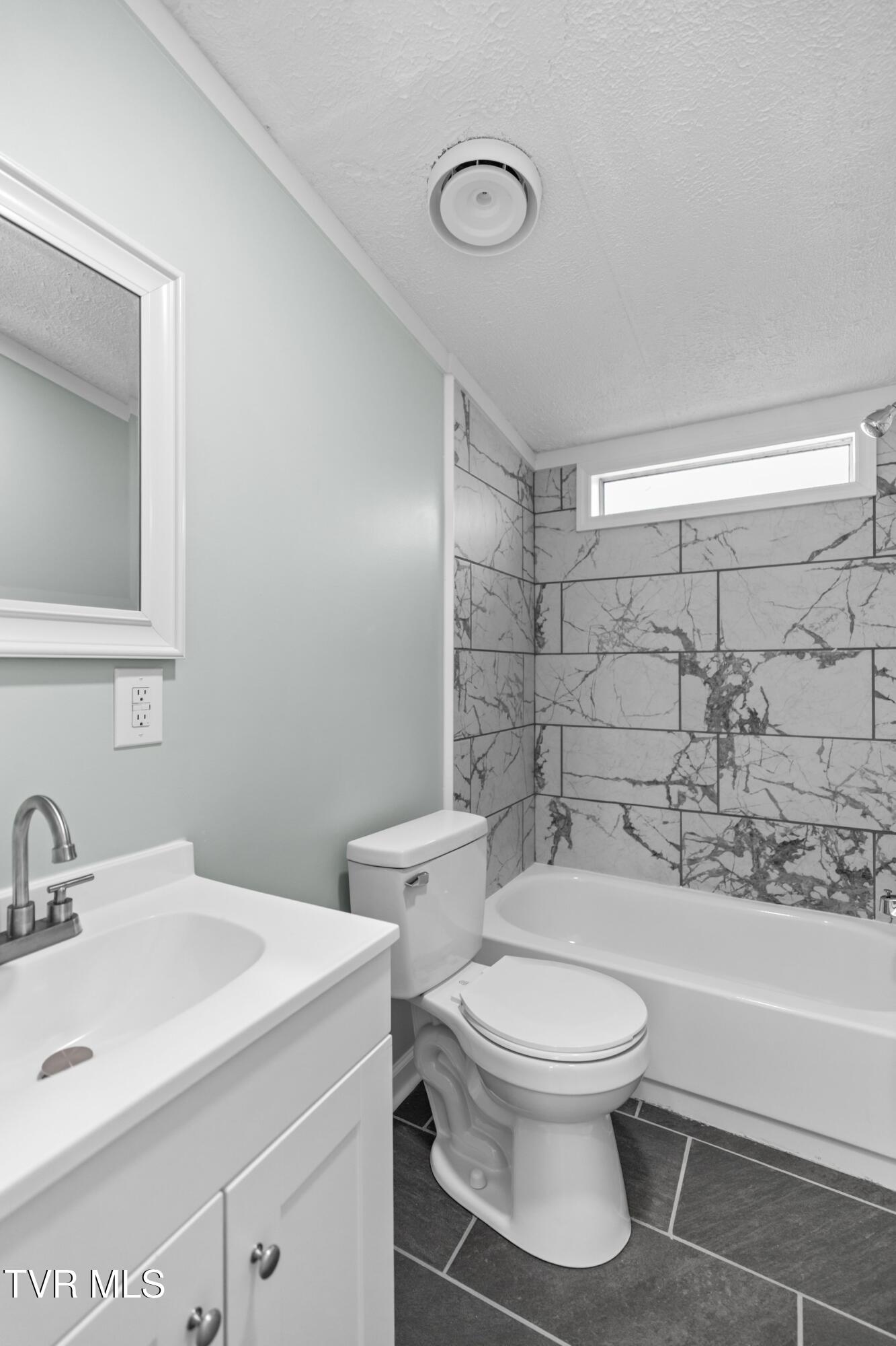 120 Hensley Loop Jonesborough, TN 37659 - Photo 25 of 38 041-120HensleyLoop-Jonesborough-TN-37659